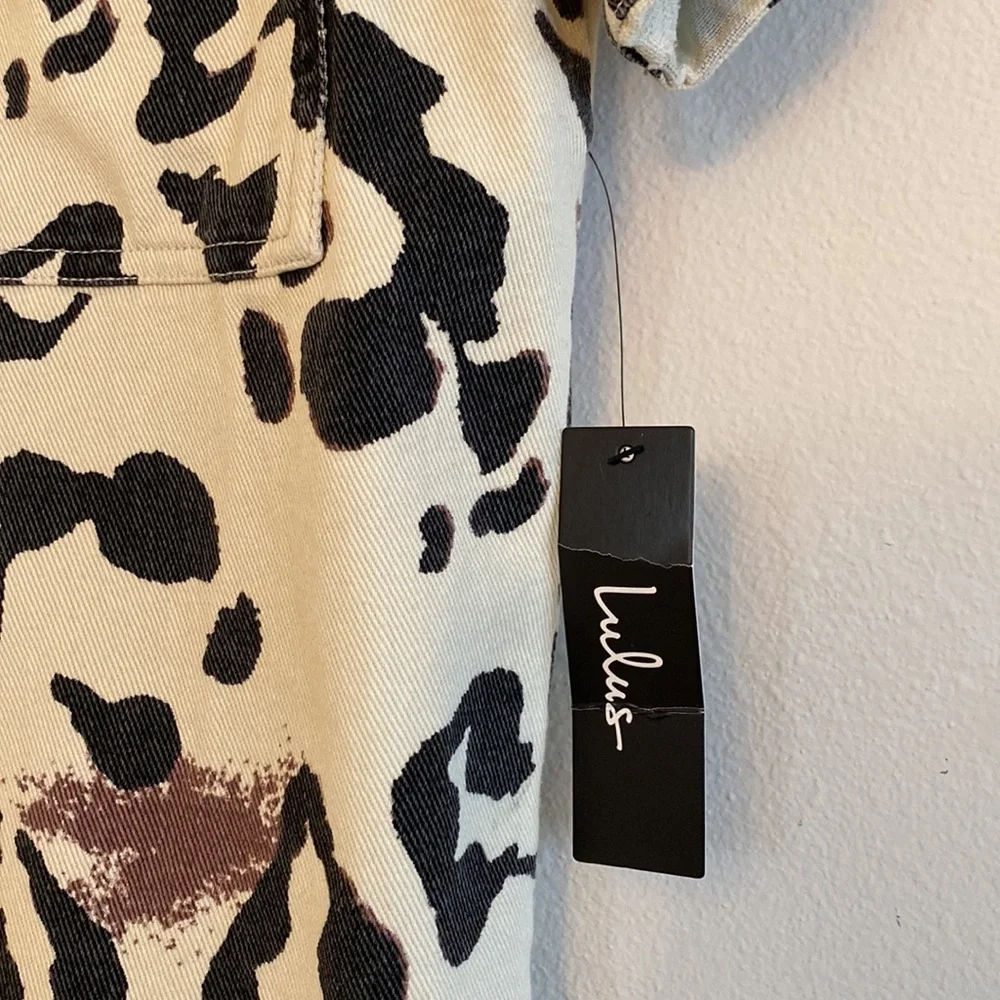 Lulus Animal Print Demin Top - Picture 3 of 3